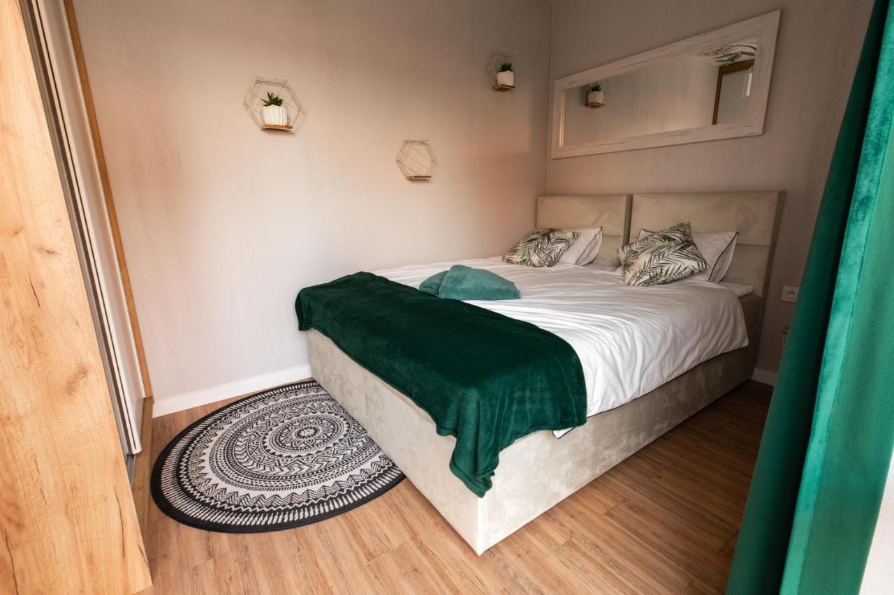 Stylowe Apartamenty Plewiska Exterior foto